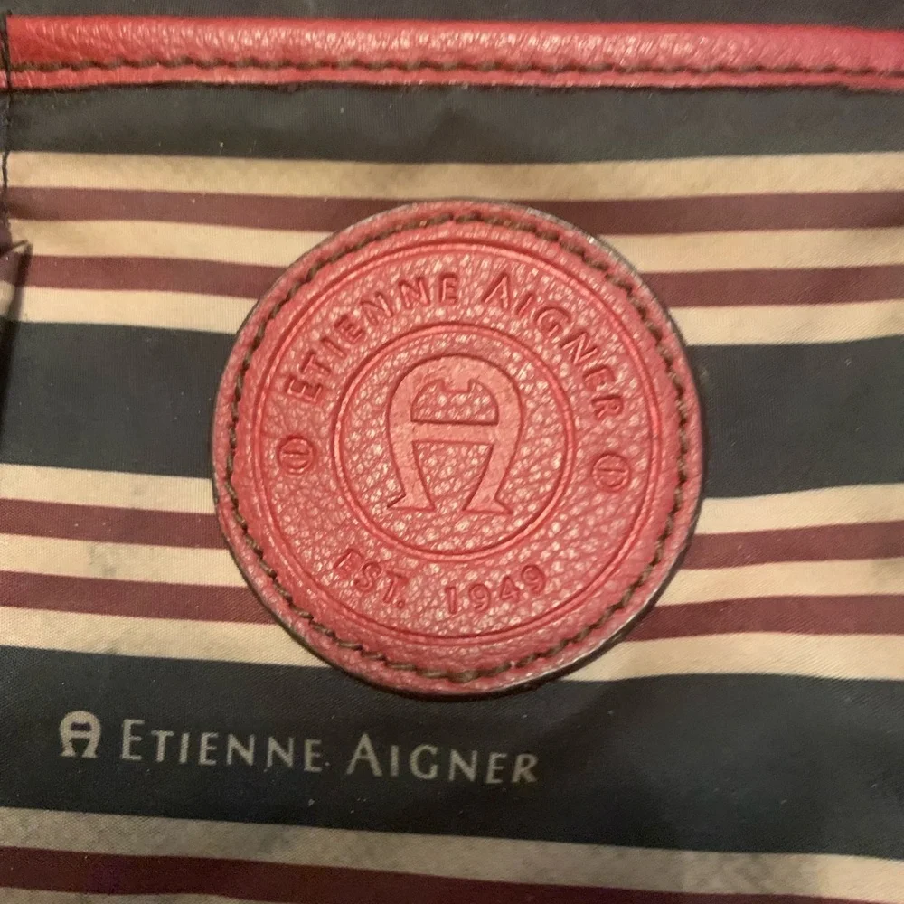 Etienne Aigner this item